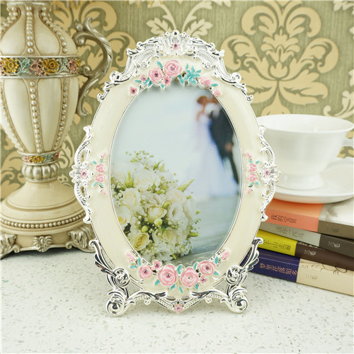 Silver Rose Ornate Oval Photo Frame