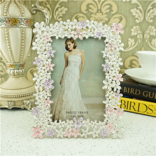 White Enamel Flower Photo Frame - view 3