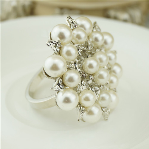 Pearl Snowflake Cluster Napkin Ring - view 5