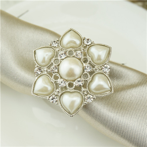 Pearl Heart Cluster Napkin Ring - view 1