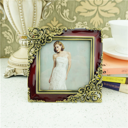 Baroque Scroll Corner Enamel Photo Frame