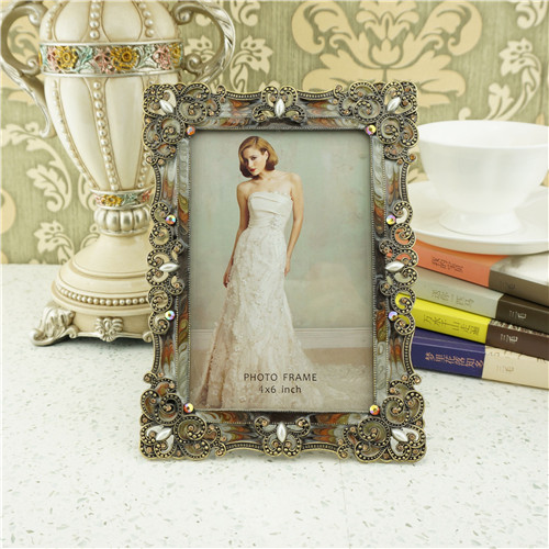 Antique Silver Acanthus Filigree Photo Frame
