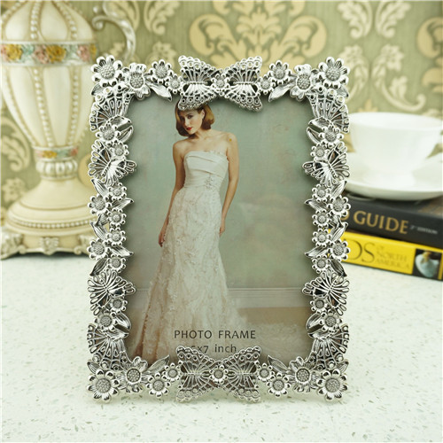 Butterfly and Daisy Garland Vintage Metal Photo Frame - view 3