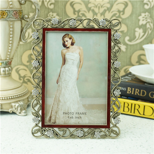 Crystal Blossom and Leaf Garland Vintage Photo Frame