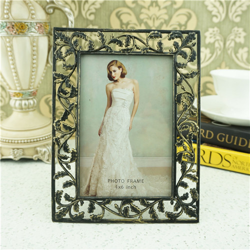 Acanthus Scrollwork Vintage Metal Photo Frame