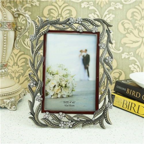 Crystal Blossom Art Nouveau Leaf Vintage Photo Frame - view 2