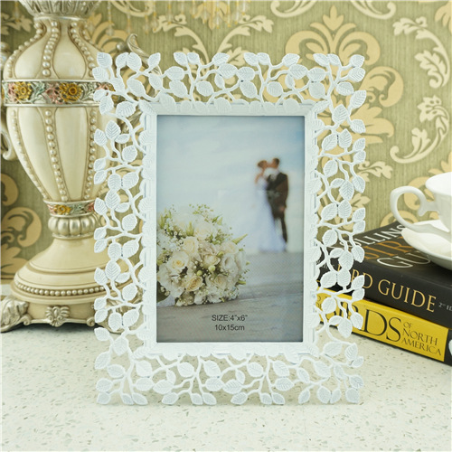 White Openwork Leaf and Vine Modern Photo Frame