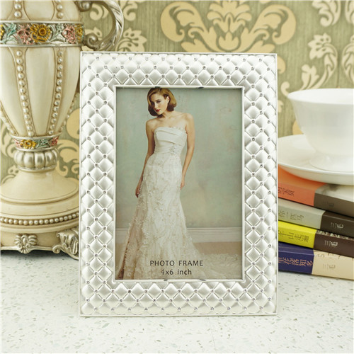 White Quilted Crystal Stud Modern Photo Frame