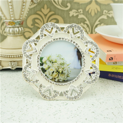 Chevron Petal Halo Round Crystal Keepsake Photo Frame