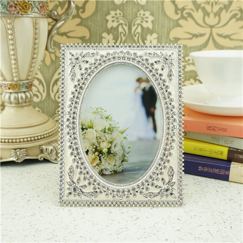 Floral Vine Crystal Oval-Opening Portrait Photo Frame
