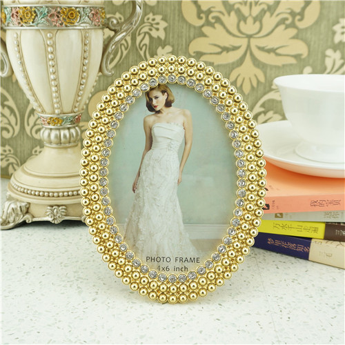 Gold Bubble-Bead Crystal Oval Portrait Photo Frame