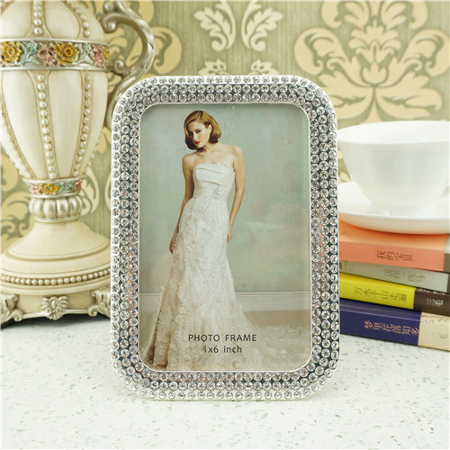 Rounded-Corner Triple Crystal Channel Photo Frame