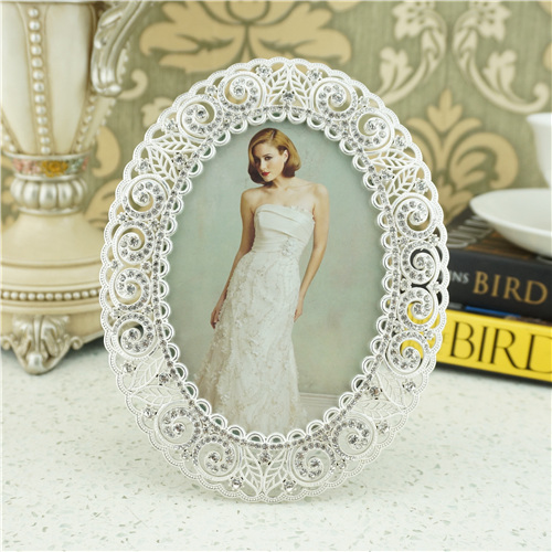 Oval Filigree Rosette Medallion Jeweled Metal Photo Frame