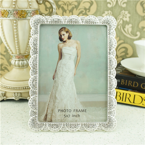 Pave Fan Scallop Edge Jeweled Metal Photo Frame