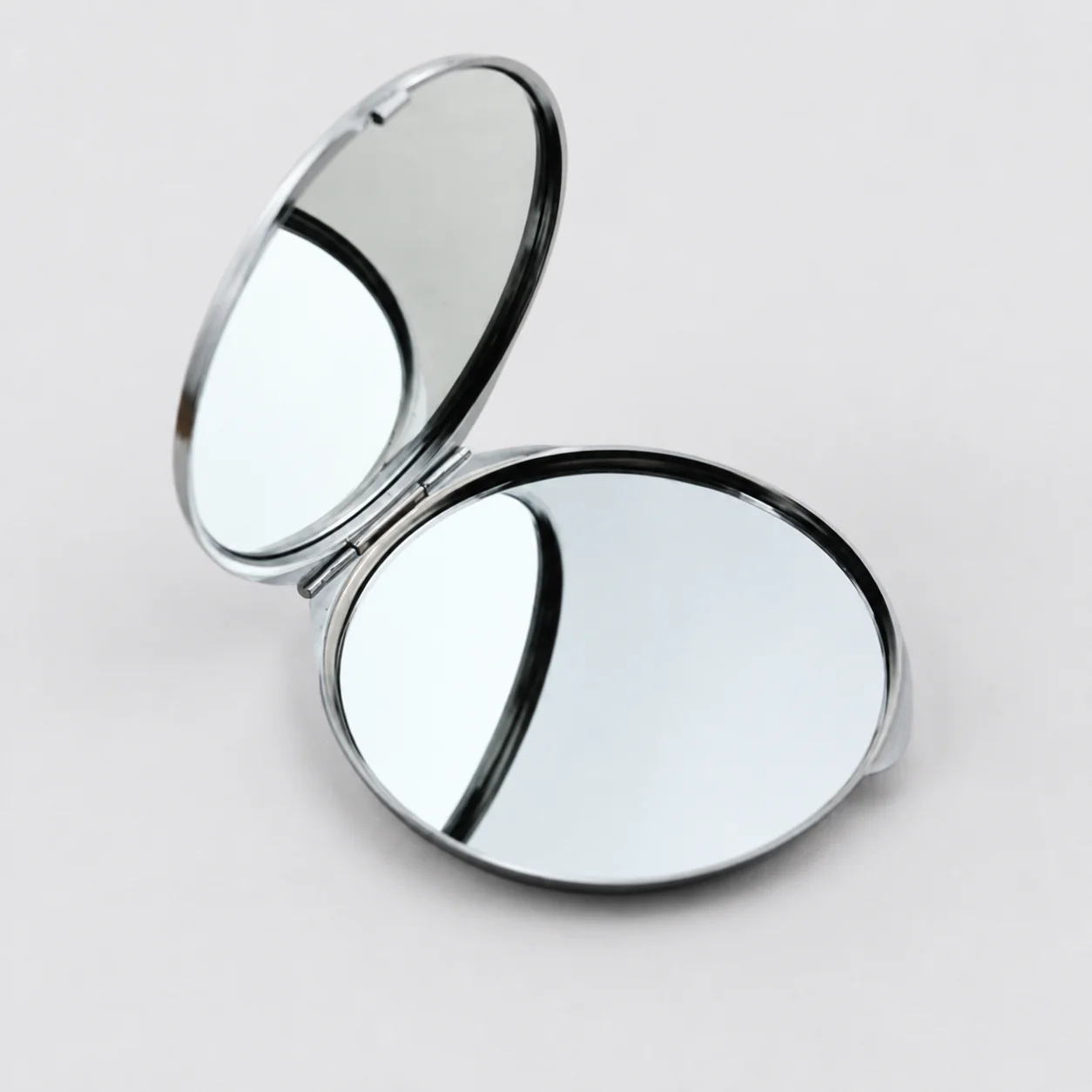 Plain Round Metal Compact Mirror with Textured Lid - view 3