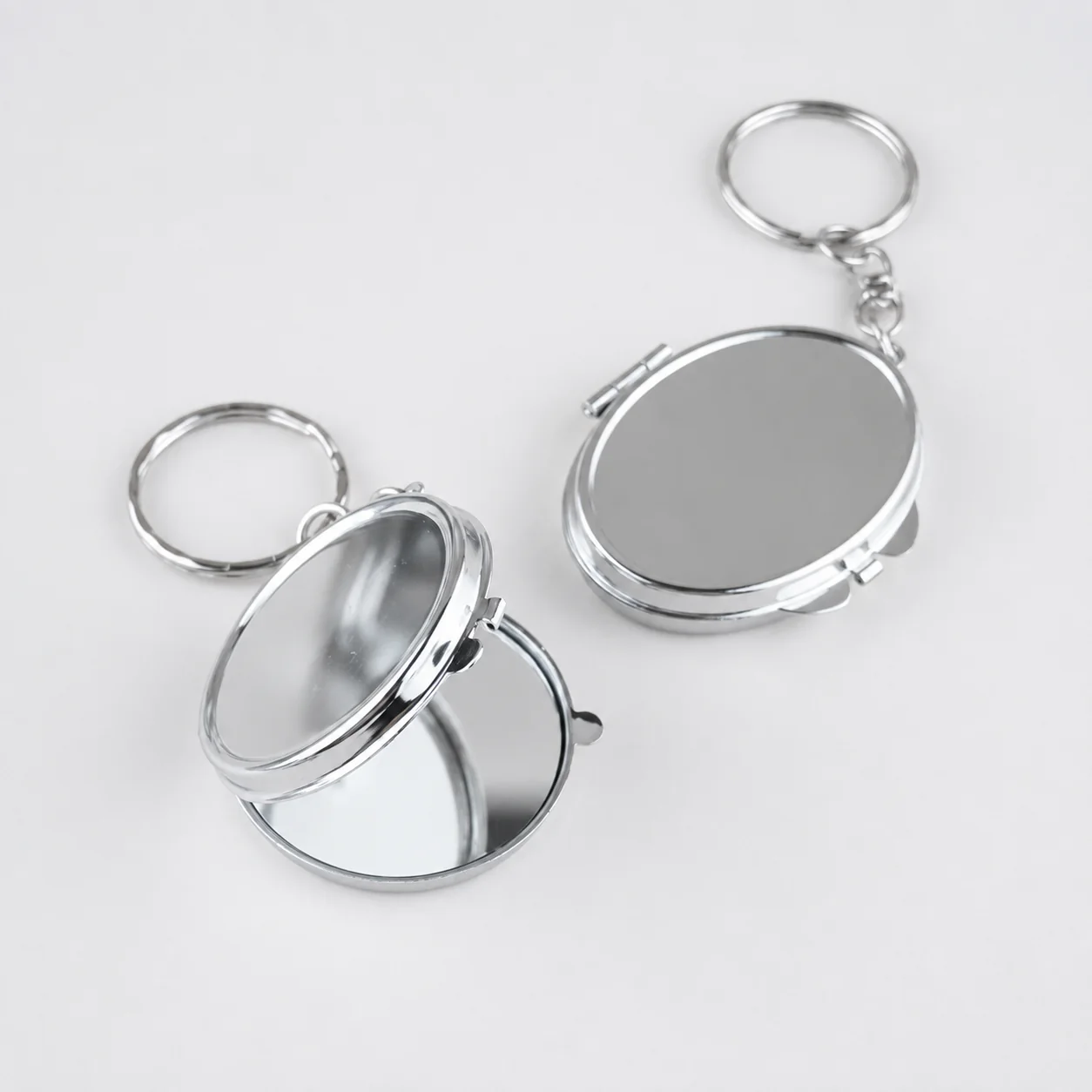 Mini Round Metal Compact Mirror Keychain