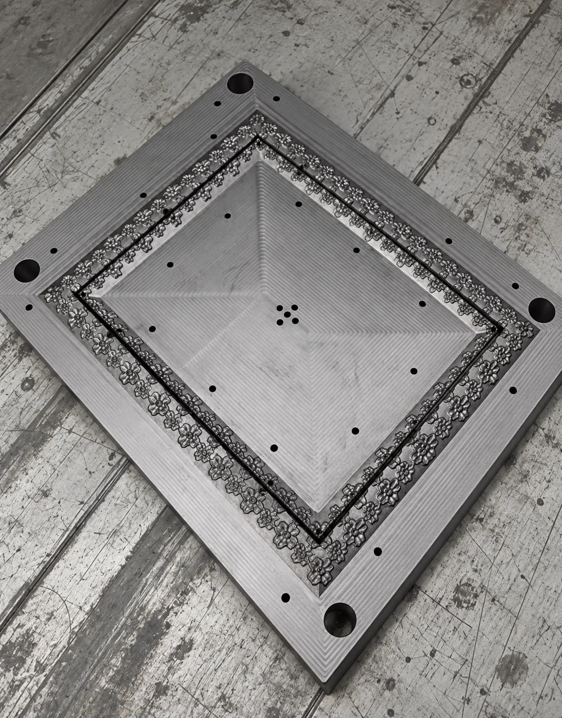 Custom picture frame development from design approval to tooling and a physical sample